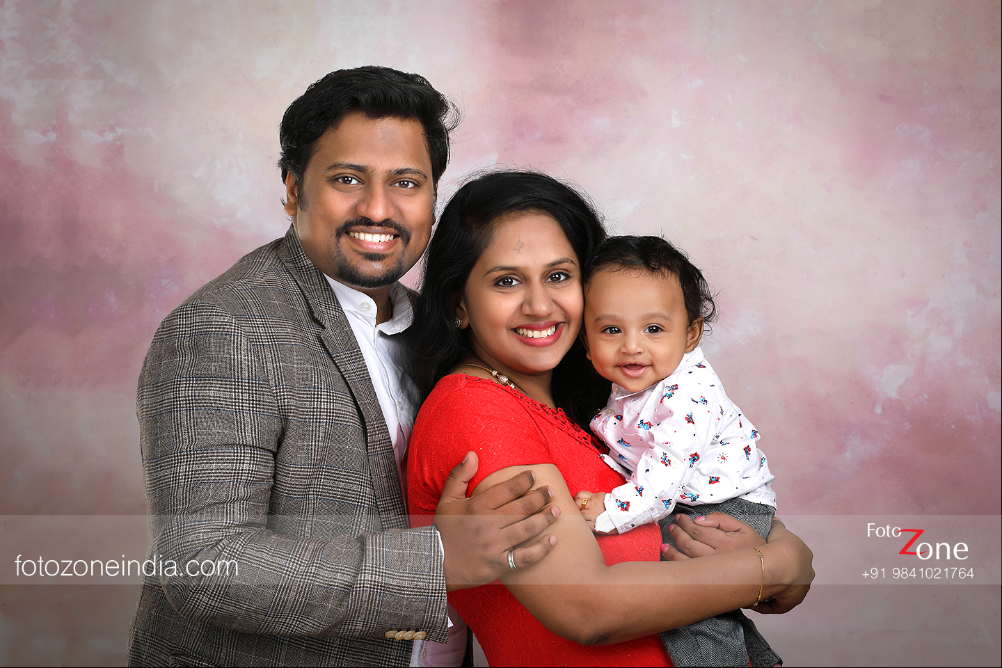 5 Fun Family Portrait Poses With Kids - Steven Cotton Photography