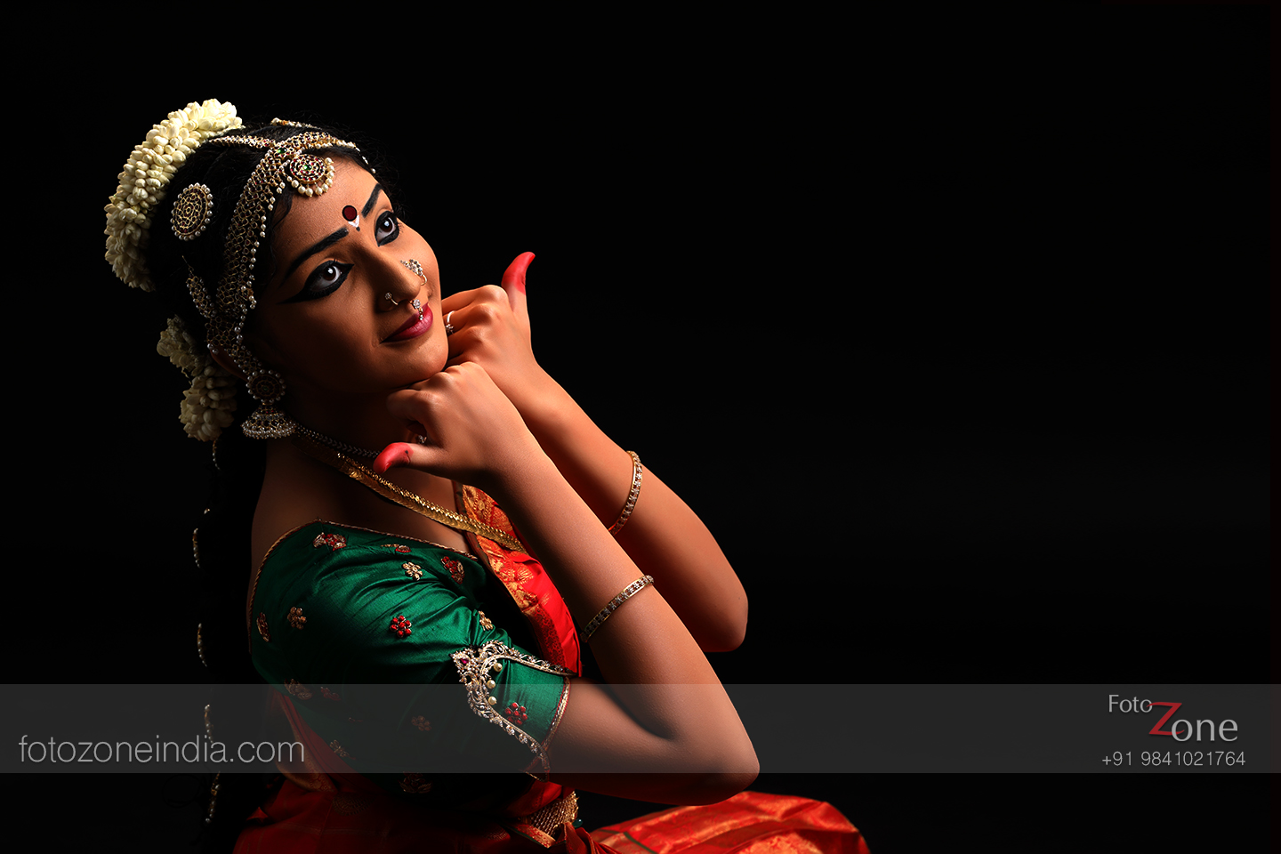 File:Gayathri Subramanian Dance Pose.jpg - Wikipedia