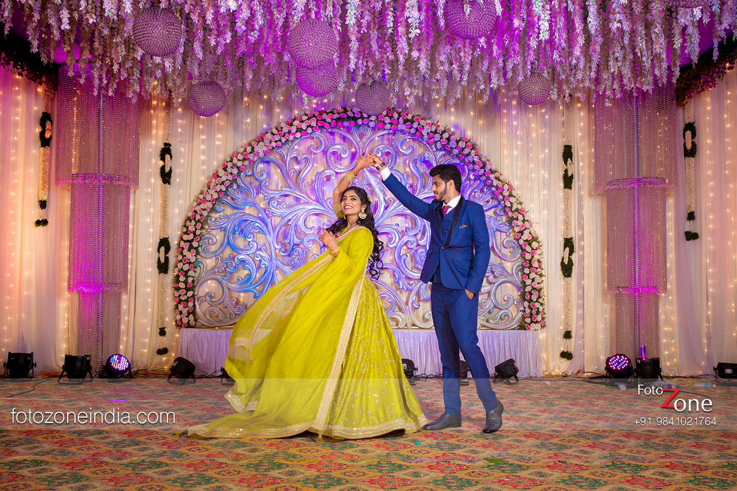 Sidharth, Kiara Advani reception highlights: Couple's new pics shared  online | Hindustan Times